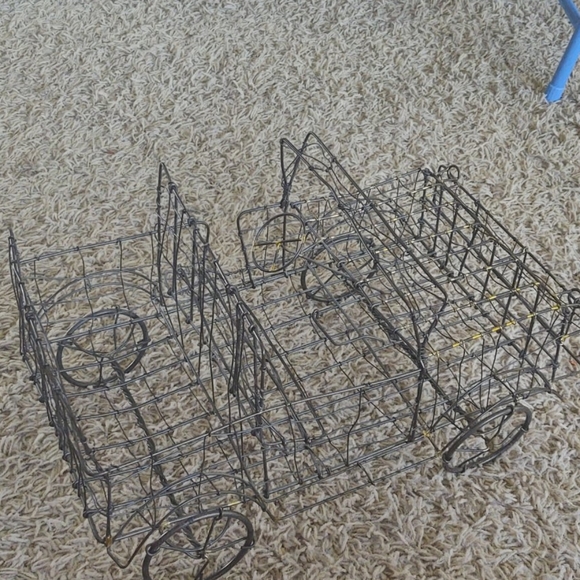 Rustic Wire Car Decor - Picture 4 of 4